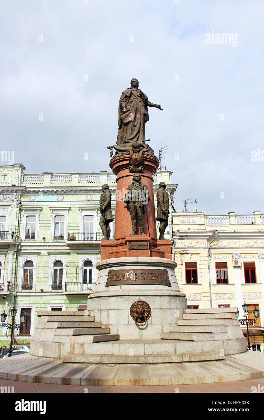 Un monumento all'imperatrice Caterina la Grande nel centro di Odessa, Ucraina Foto Stock