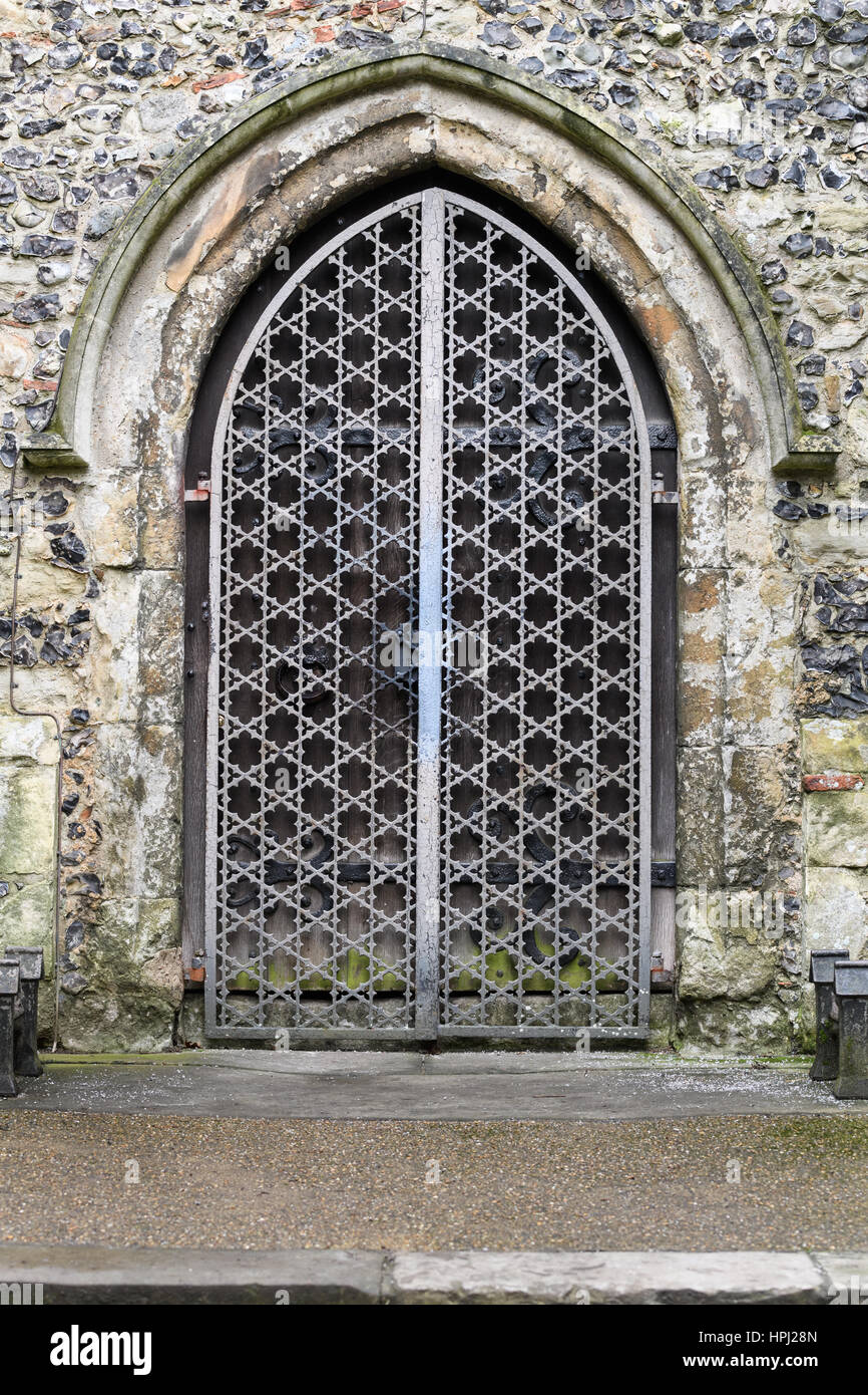 St Martin's church, Canterbury, Inghilterra (adesso sito del patrimonio mondiale), la prima chiesa cristiana fondata in Inghilterra, la più antica chiesa parrocchiale in Contin Foto Stock