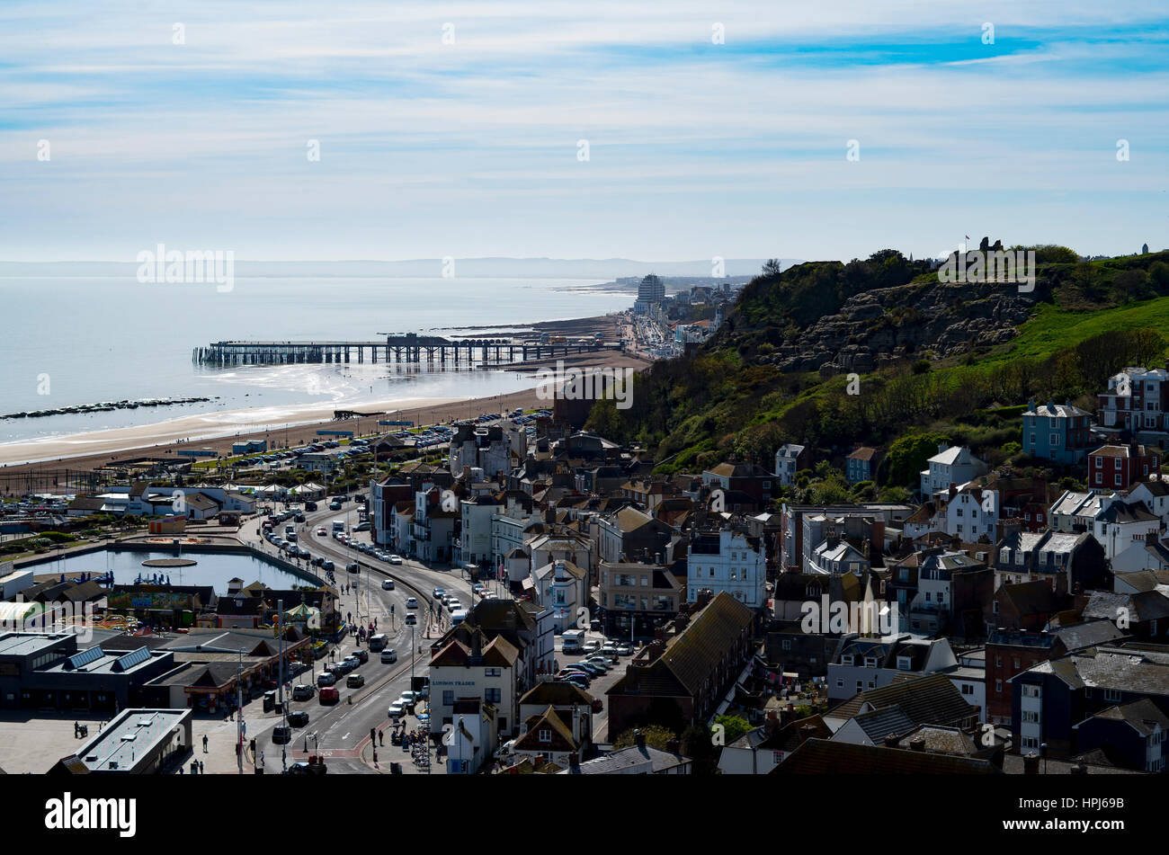 La città di Hastings e Pier da sopra Foto Stock