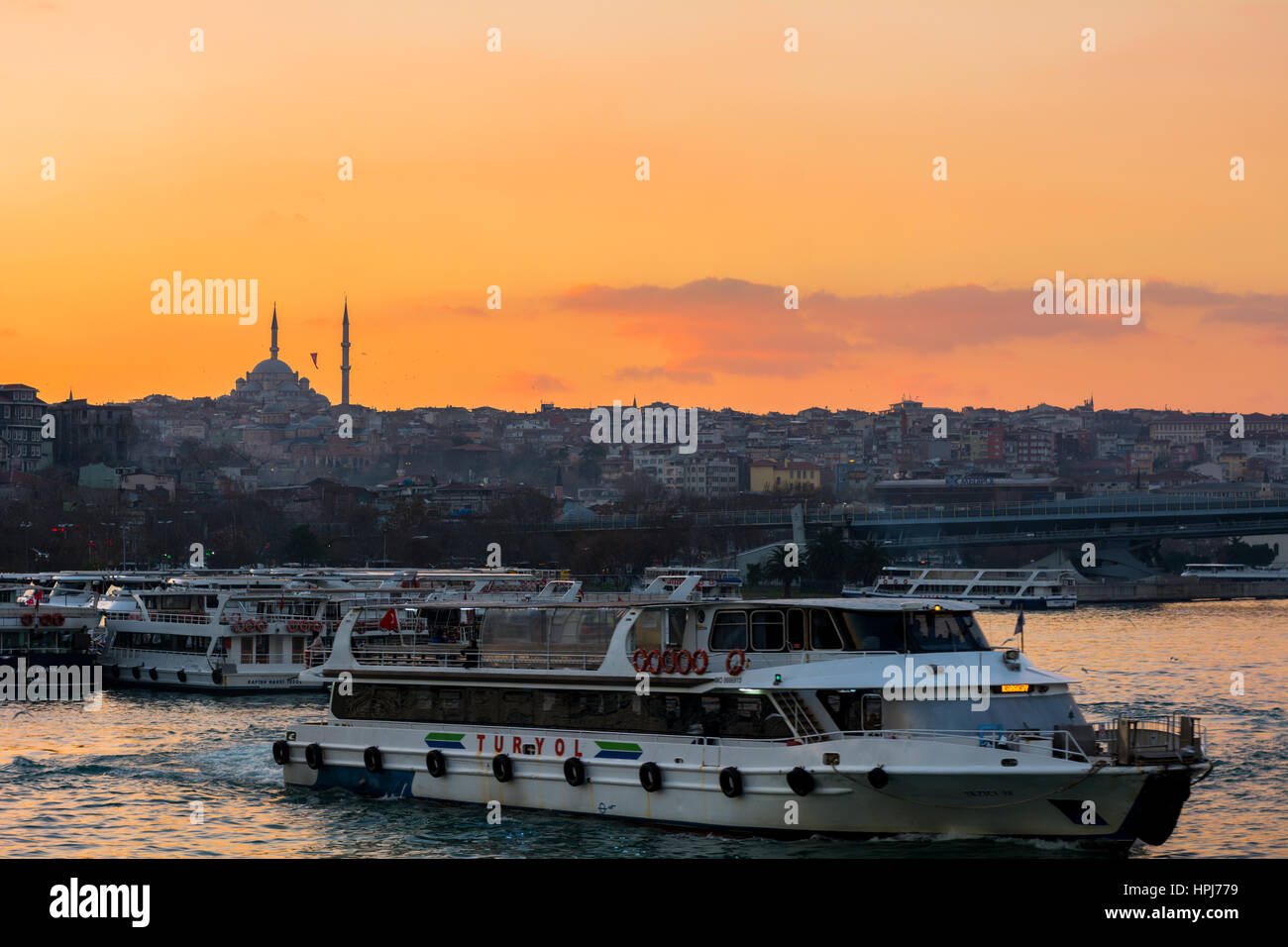 Vista dal Ponte di Galata a Istanbul Foto Stock