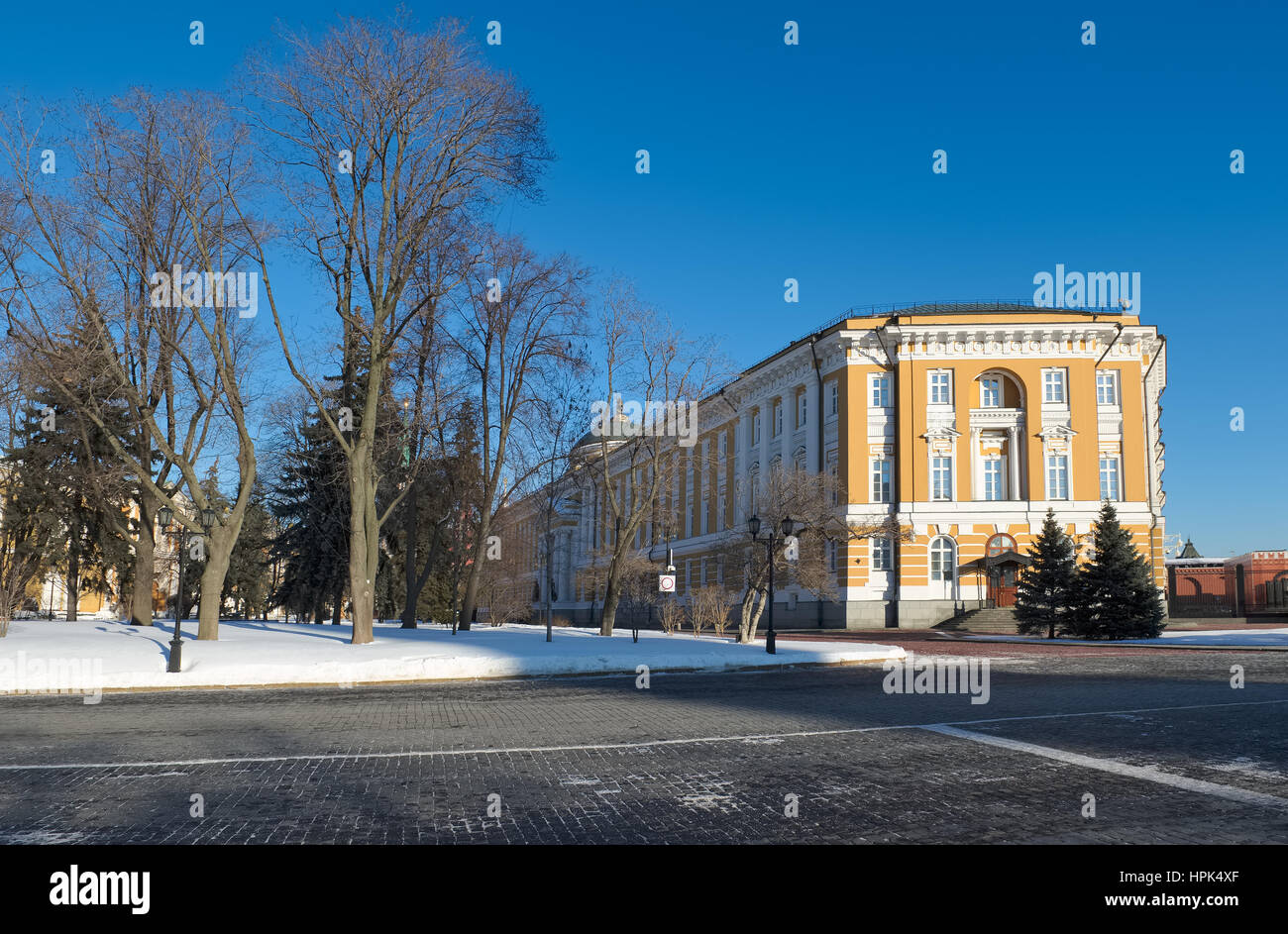 Vista dell'edificio del Senato nel Cremlino di Mosca, costruito 1776 - 1787 anni dall'architetto M.F. Kazakova vista dell'edificio del Senato ho Foto Stock