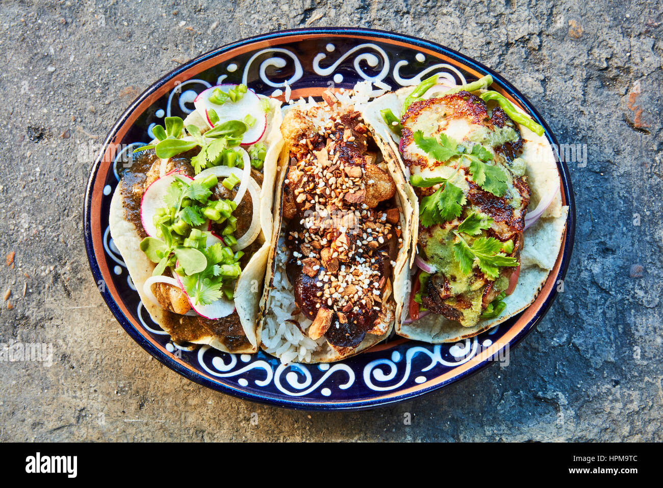 Tacos: Coliflor, Nopal e Cerdo Foto Stock