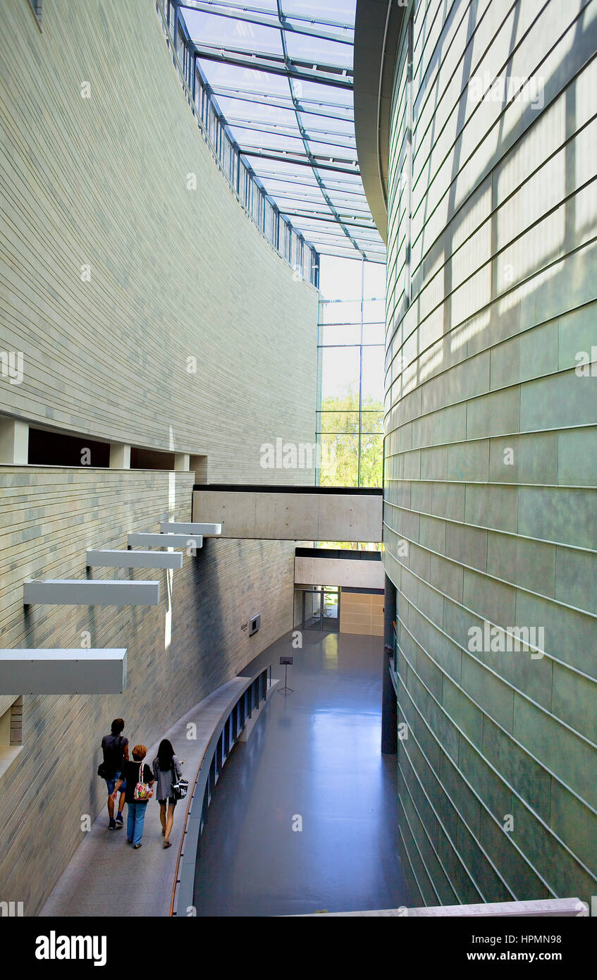 Kumu Art Museum,in Kadrioru Park,Tallinn, Estonia Foto Stock
