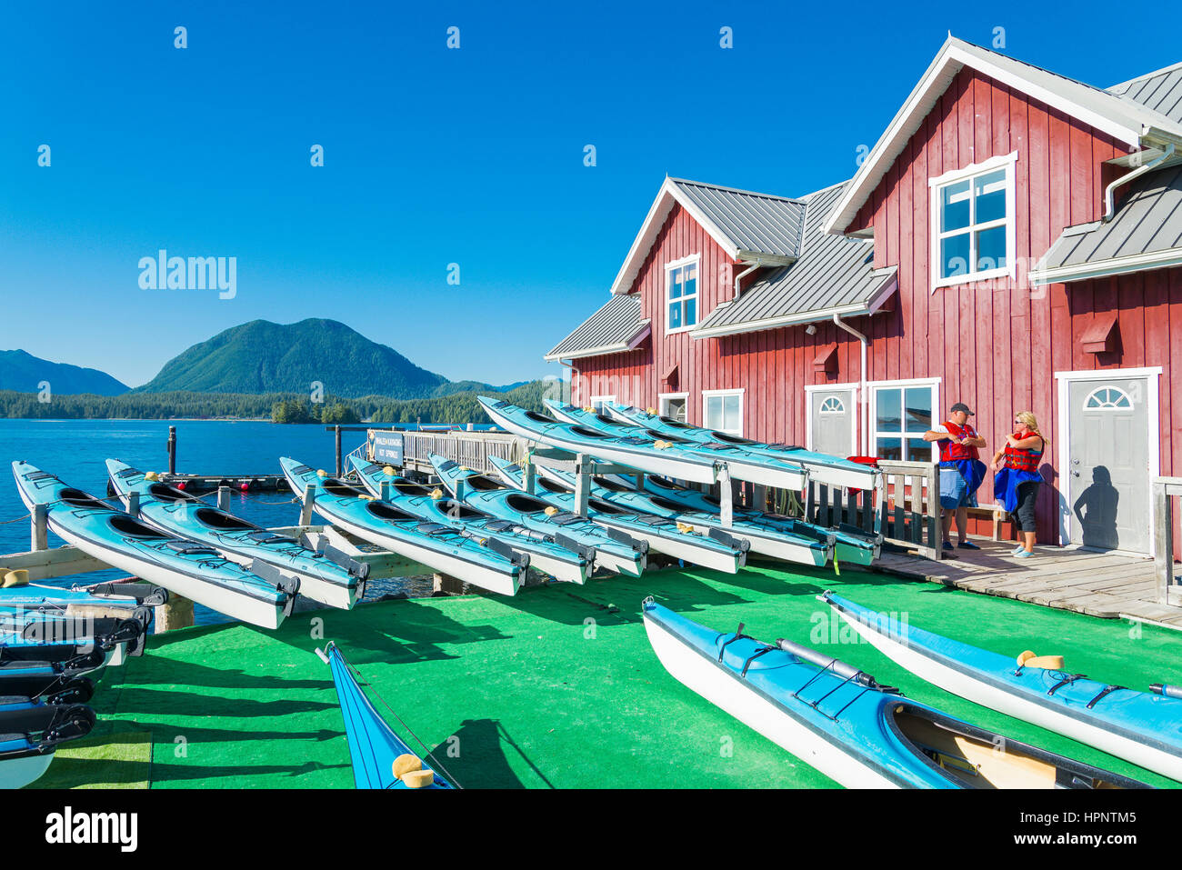 Kayak da mare, 'Remote Passges, escursioni marine", Tofino, British Columbia, Canada Foto Stock