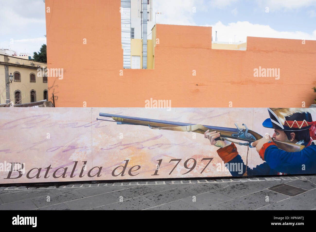 Pitture Murali in Santa Cruz Tenerife raffigurante l'Ammiraglio Nelson's respinti attacco contro la città nel 1797. Foto Stock