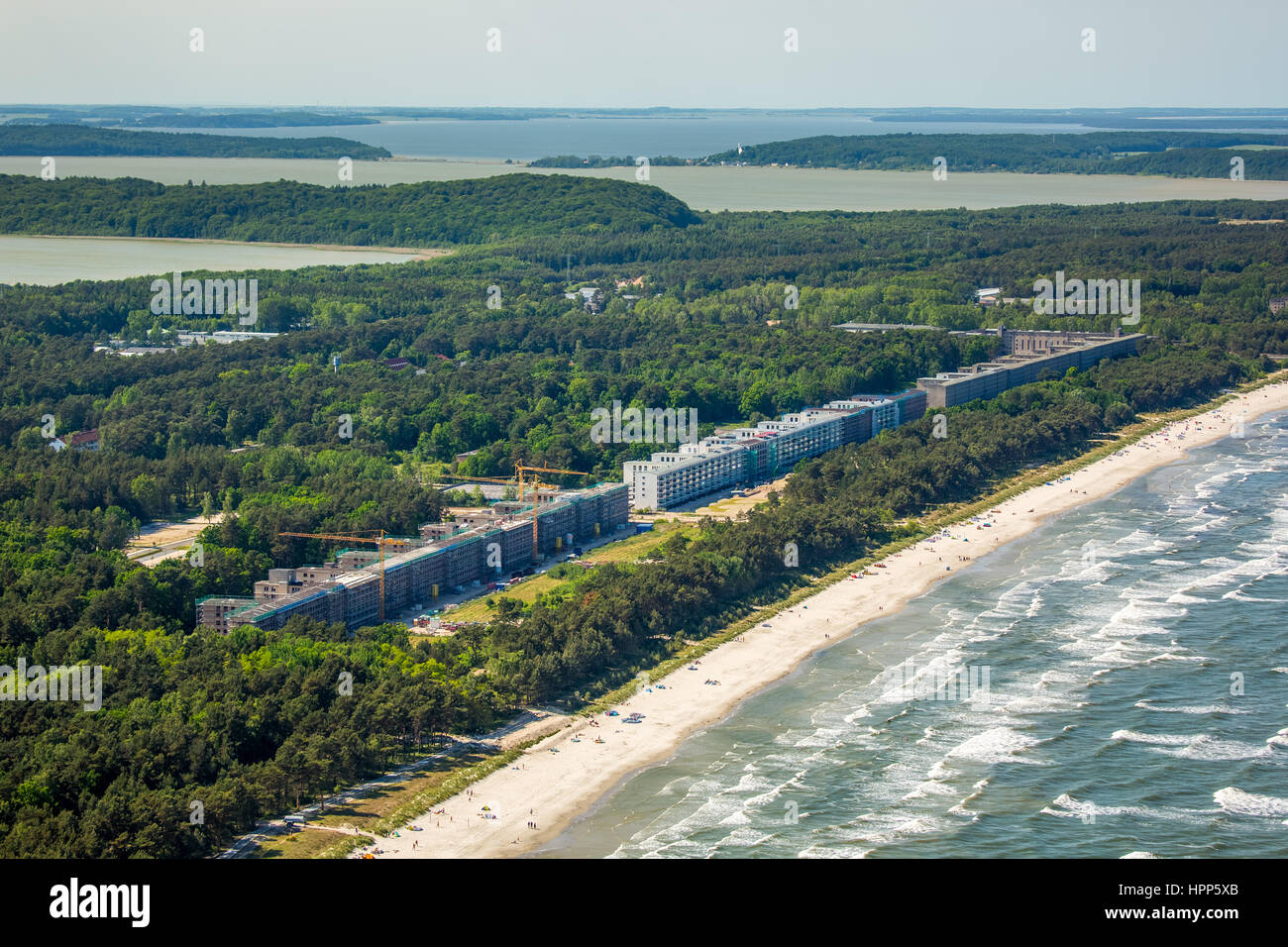 Colosso di prora, l'edificio più lunga del mondo, Bad Prora, Binz, Rügen isola, costa baltica Foto Stock