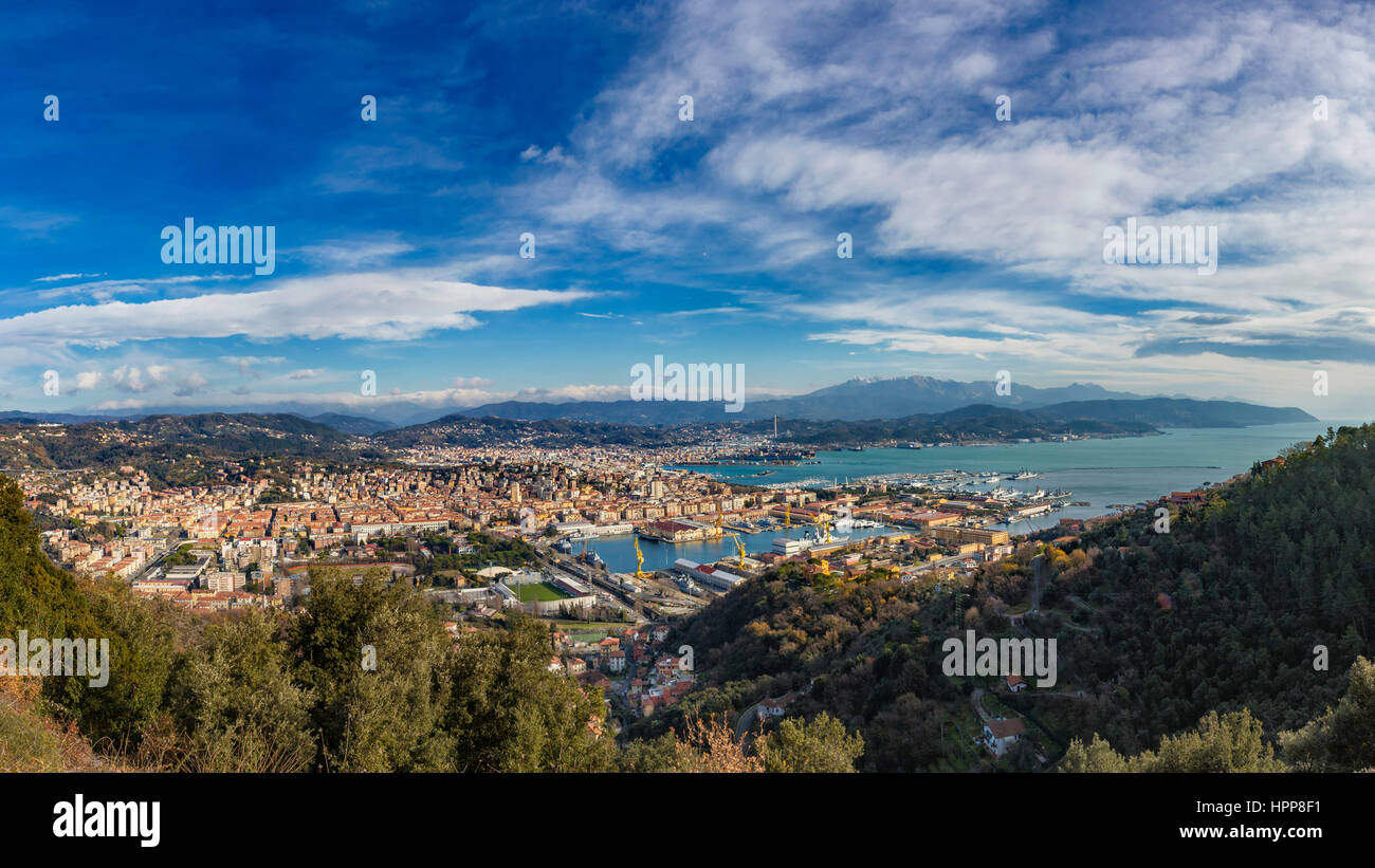 L'Italia, Liguria, vista panoramica della città di La Spezia Foto Stock