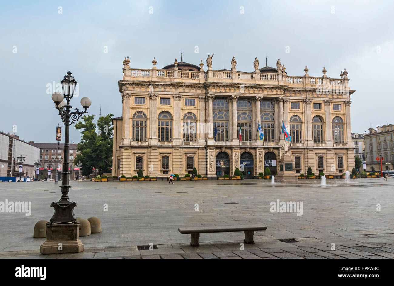 Torino, Italia - 14 giugno 2016: Royal Palace (Palazzo Madama e casaforte degli Acaja) a Torino, Italia settentrionale. Popolare attrazione turistica Foto Stock