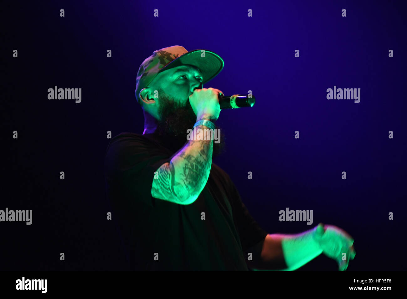 CLUJ NAPOCA, Romania - 7 agosto 2016: Inglese hip hop e dubstep banda mendicanti stranieri esibirsi dal vivo sul palco di Alchemy al Festival di indicibili Foto Stock