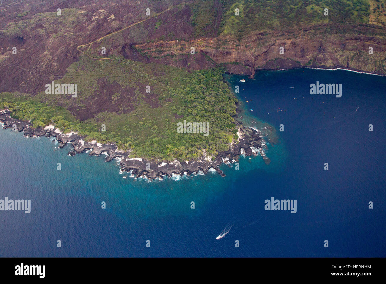 Antenna colpo di Kealakekua Bay sulla costa occidentale della grande isola, Hawaii, Stati Uniti d'America. Foto Stock