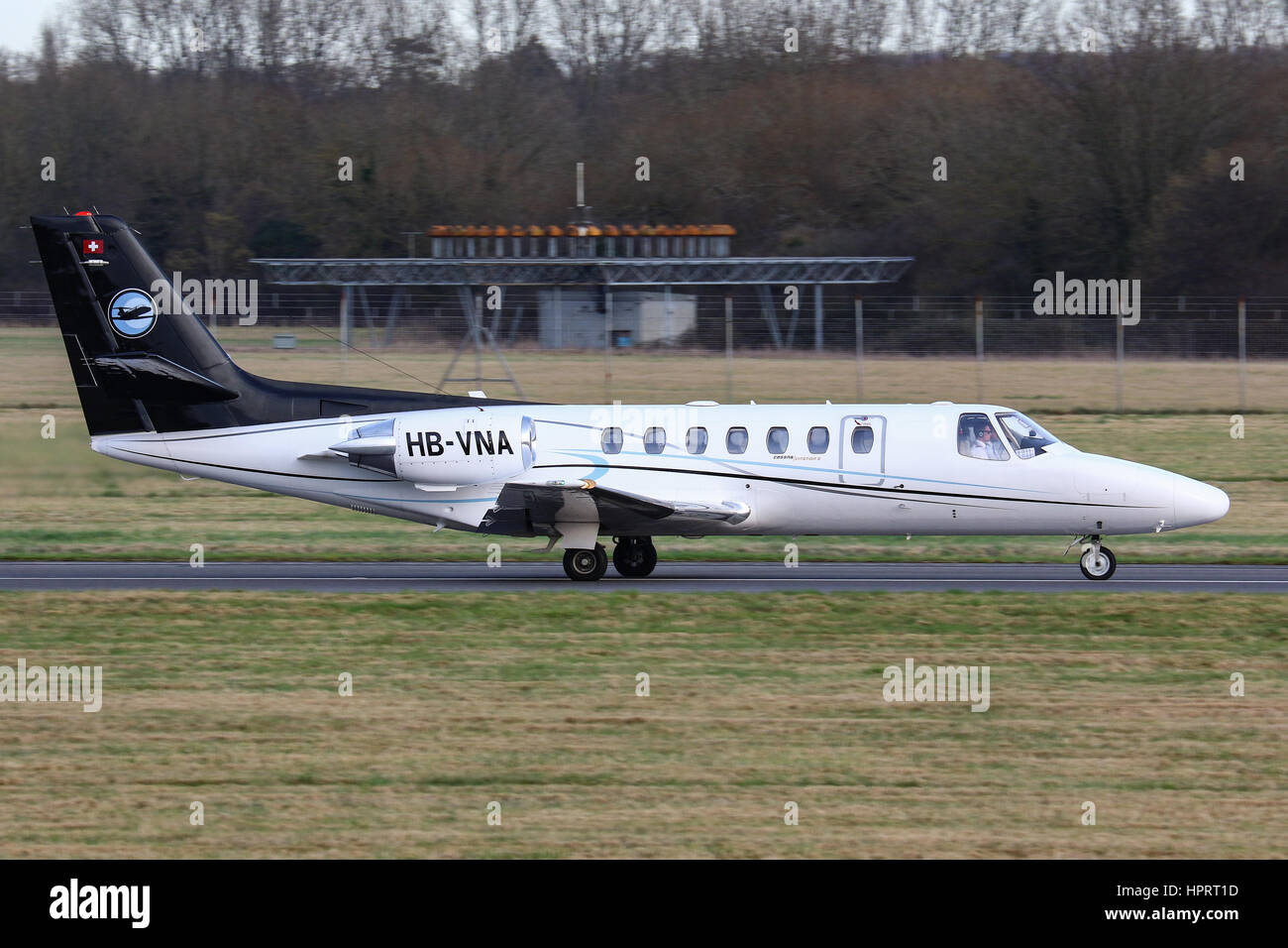 Citazione Cessna 560 HB-VNA in partenza dall'aeroporto di Southampton, Regno Unito Foto Stock