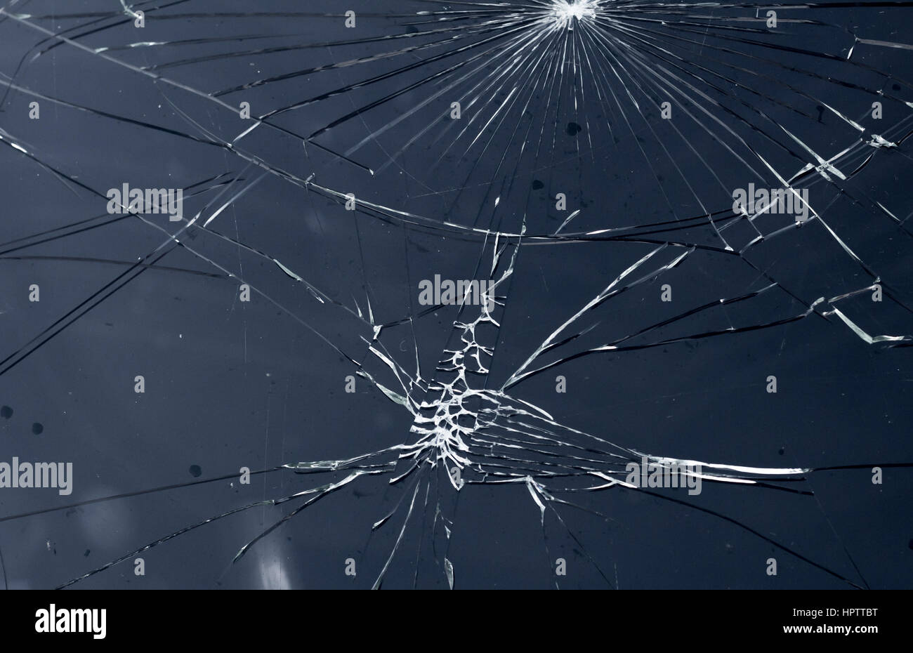 Auto di vetro rotto immagini e fotografie stock ad alta risoluzione - Alamy