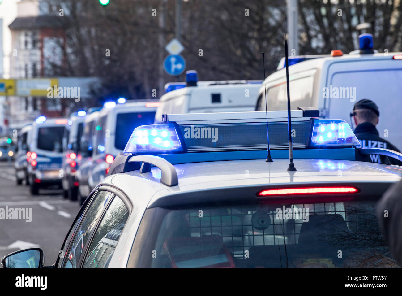 Auto della polizia nel corso di una manifestazione a Dortmund, Germania, Foto Stock