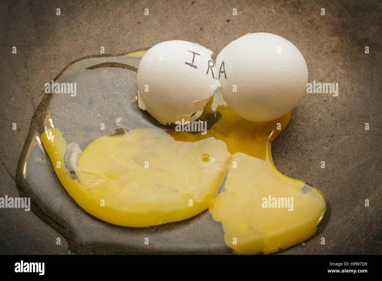 IRA nido rotto il concetto di uovo Foto Stock
