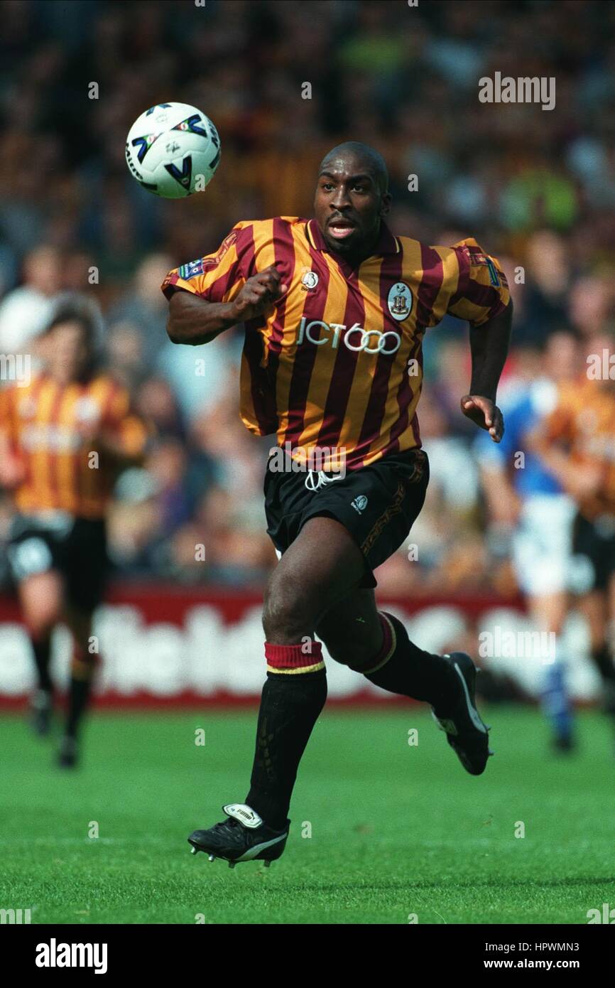 DARREN MOORE BRADFORD CITY FC 02 Settembre 1998 Foto Stock