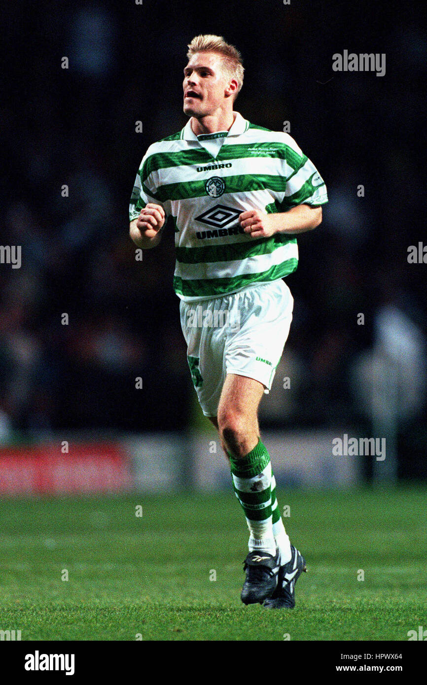 JOHAN MJALLBY Glasgow Celtic FC 21 Novembre 1998 Foto Stock