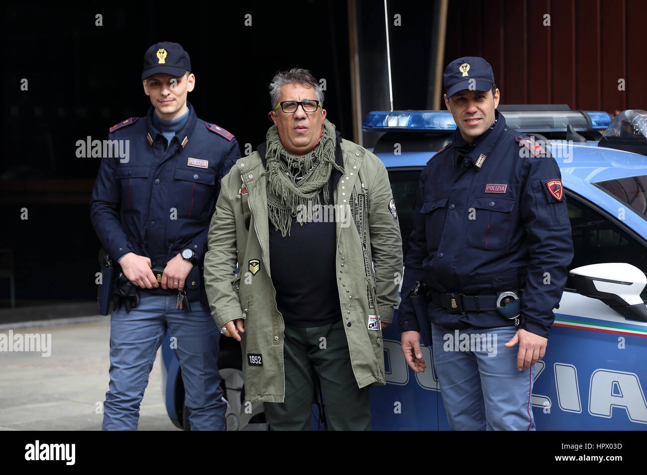 Roma, Italia. 24 Febbraio, 2017. Attore italiano Angelo Russo durante il photocall per presentare i nuovi episodi di narrativa italiana Il Commissario Montalbano Credito: Matteo Nardone/Pacific Press/Alamy Live News Foto Stock