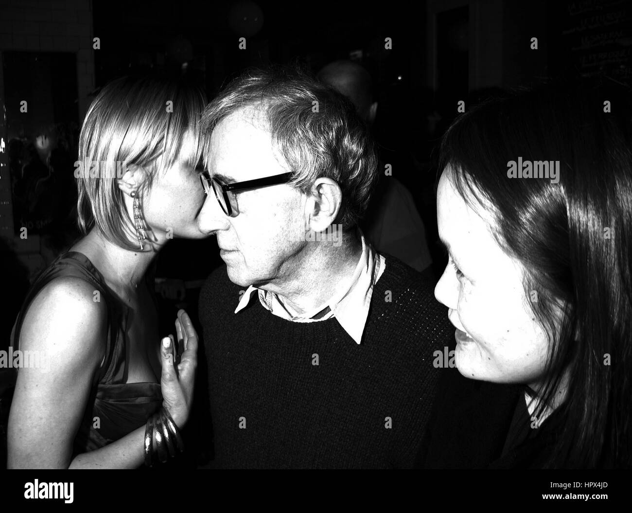 Radha Mitchell e Woody Allen che frequentano il nuovo film di Woody Allen Premiere parte di ricezione per MELINDA E MELINDA al Pastis Ristorante nella città di New York il 16 marzo 2005 Foto Stock