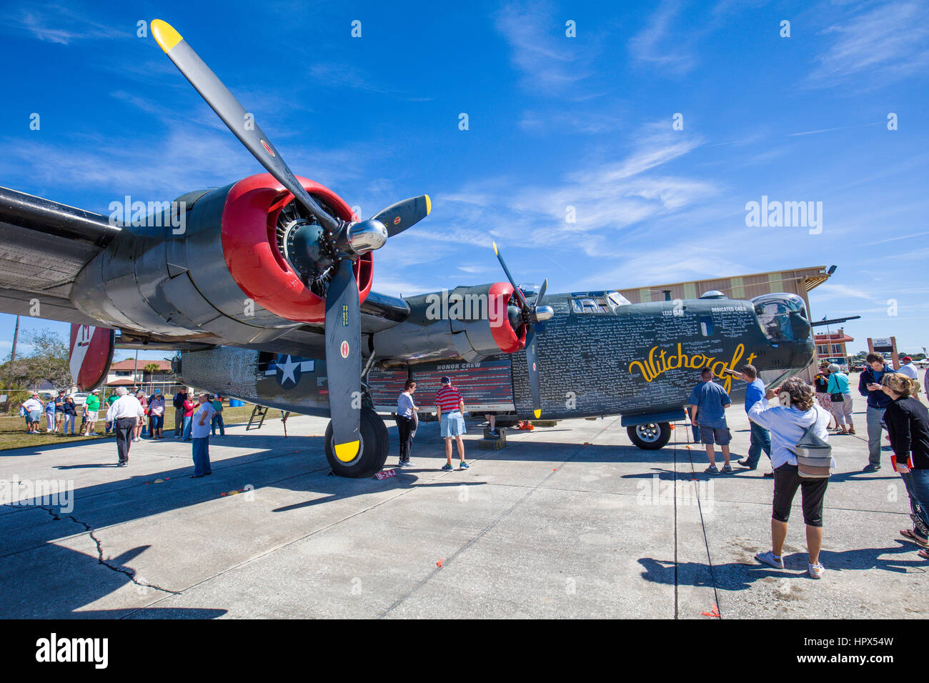 B-24 Liberator bomber ad ali di FreedomTour storico di vintage WWII piani di guerra a Venezia Aeroporto di Venezia Florida Foto Stock
