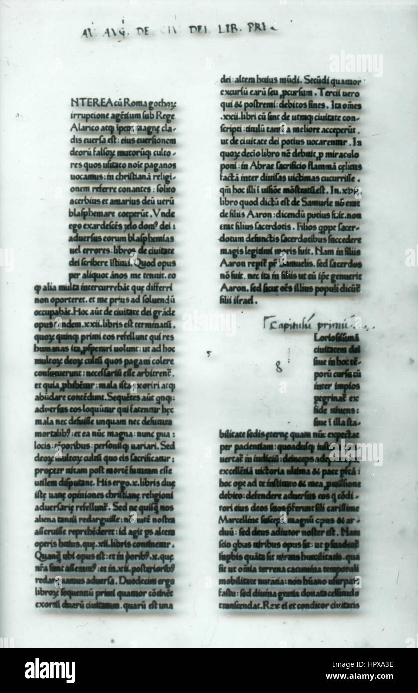 Pagina di un vecchio libro scritto in latino, Italia Foto Stock