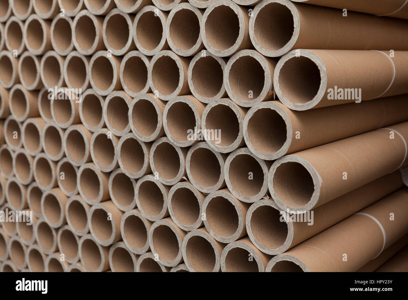 I tubi di cartone sulla pila, close up Foto Stock