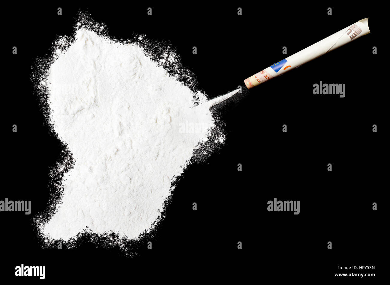 Un farmaco in polvere come la cocaina in forma di Guiana Francese con un laminato bill denaro.(serie) Foto Stock