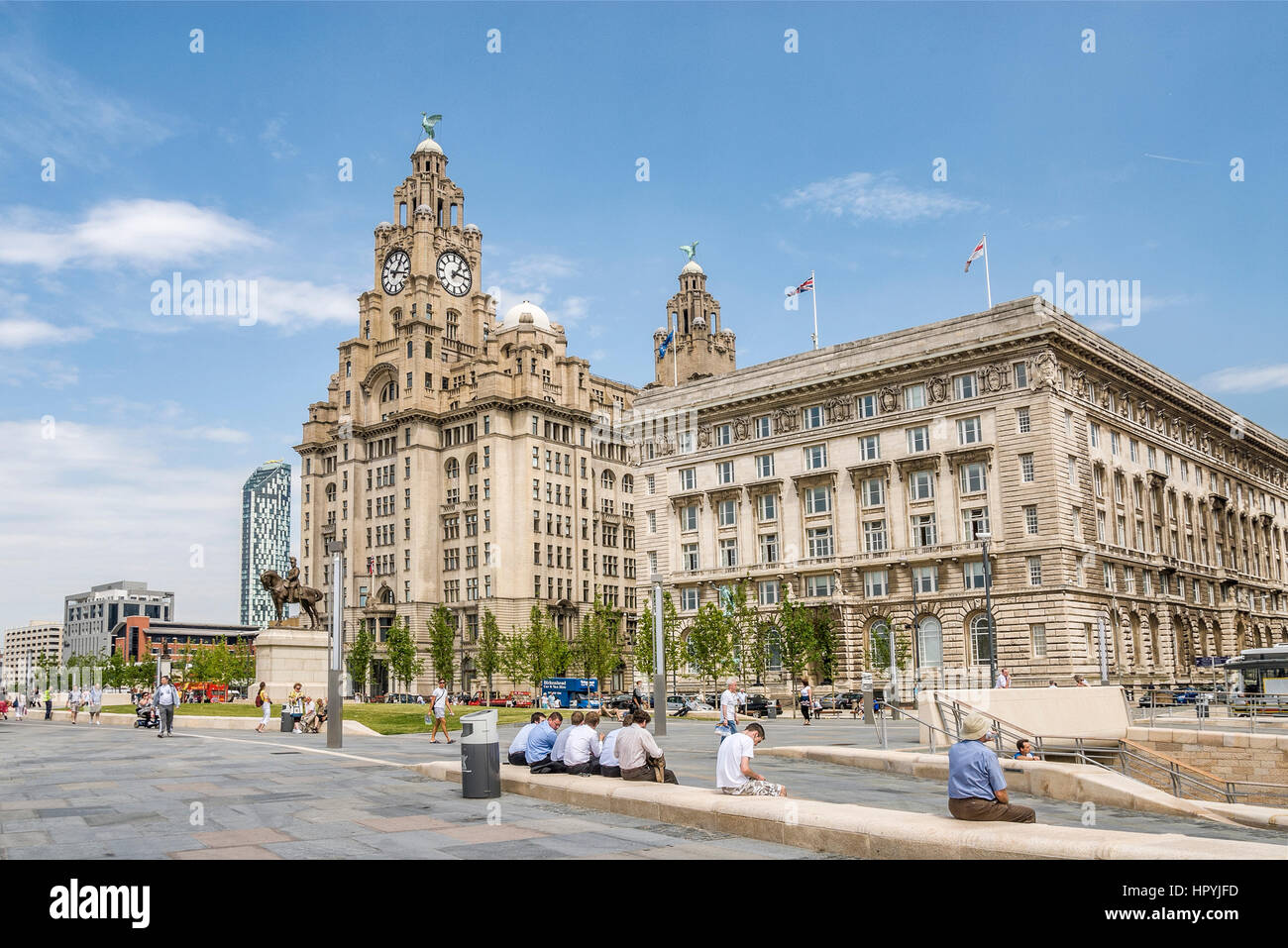 Lo storico sito sul lungofiume di Pier Head nel centro di Liverpool, Inghilterra Foto Stock