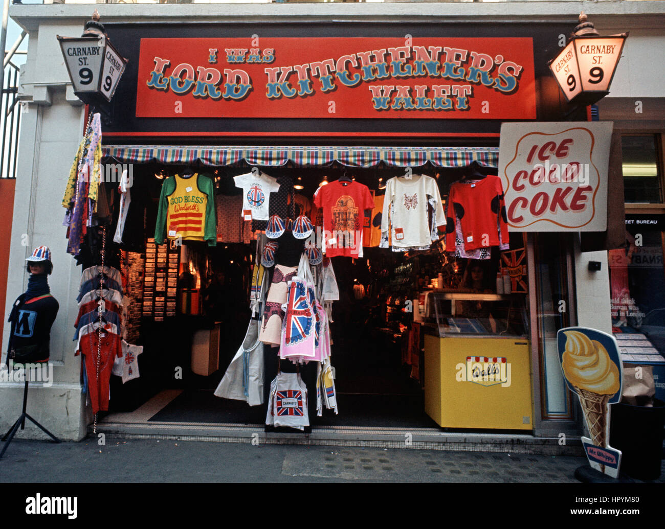 LORD KITCHENER'S Carnaby Street Fashion Shop, LONDON, WEST END, 1972 Foto Stock
