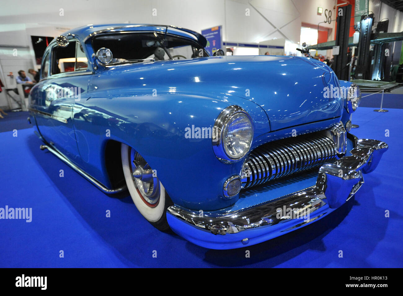 Un 1949 Mercury 4.2 Flathead V8 sul display al London Classic Car Show che si sta svolgendo a ExCel di Londra. Più di 800 dei migliori posti al mondo per automobili classiche sono in esposizione presso lo show che vanno dal vintage pre-guerra tourer al moderno concetto di automobili. La mostra mette in circa 33.000 visitatori. variabile da gravi teste di benzina per le persone che amano splendido classico veicoli. Foto Stock