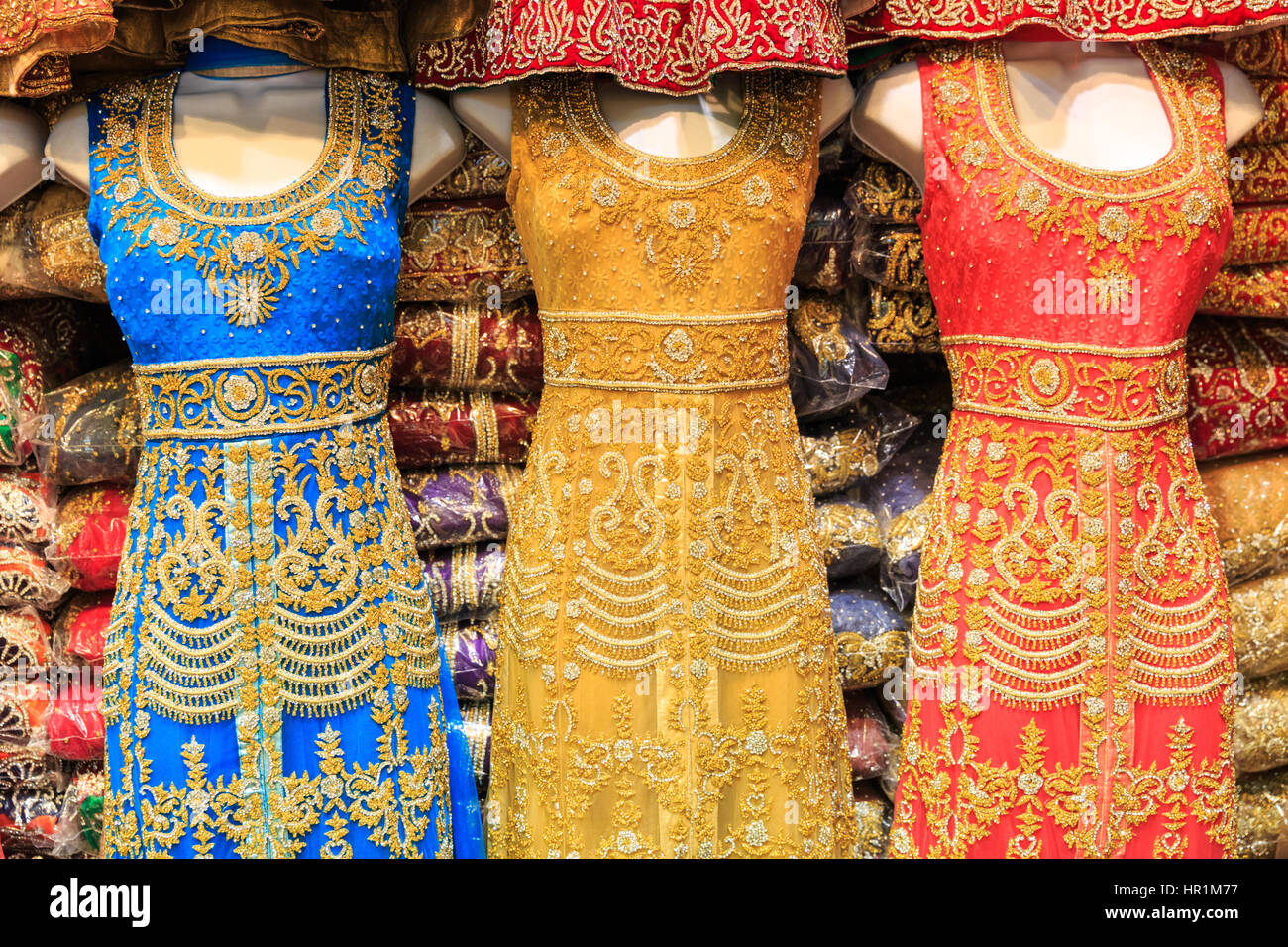 Abbigliamento etnico indiano immagini e fotografie stock ad alta  risoluzione - Alamy