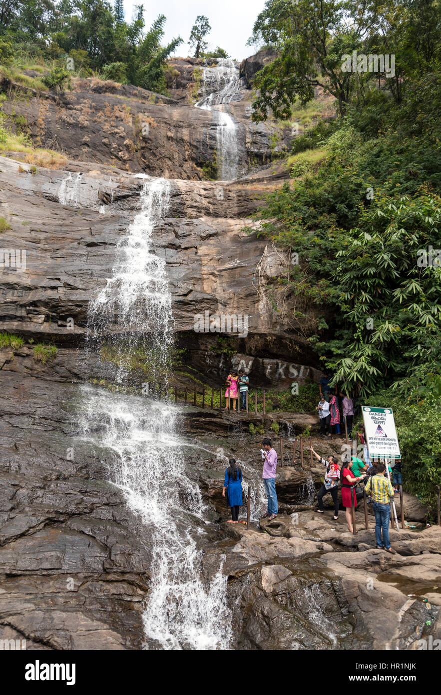 Cheeyappara cascata, Munnar Kerala, India Foto Stock