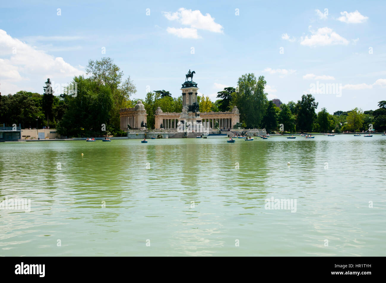 Big Pond nel Parco del Retiro di Madrid - Spagna Foto Stock