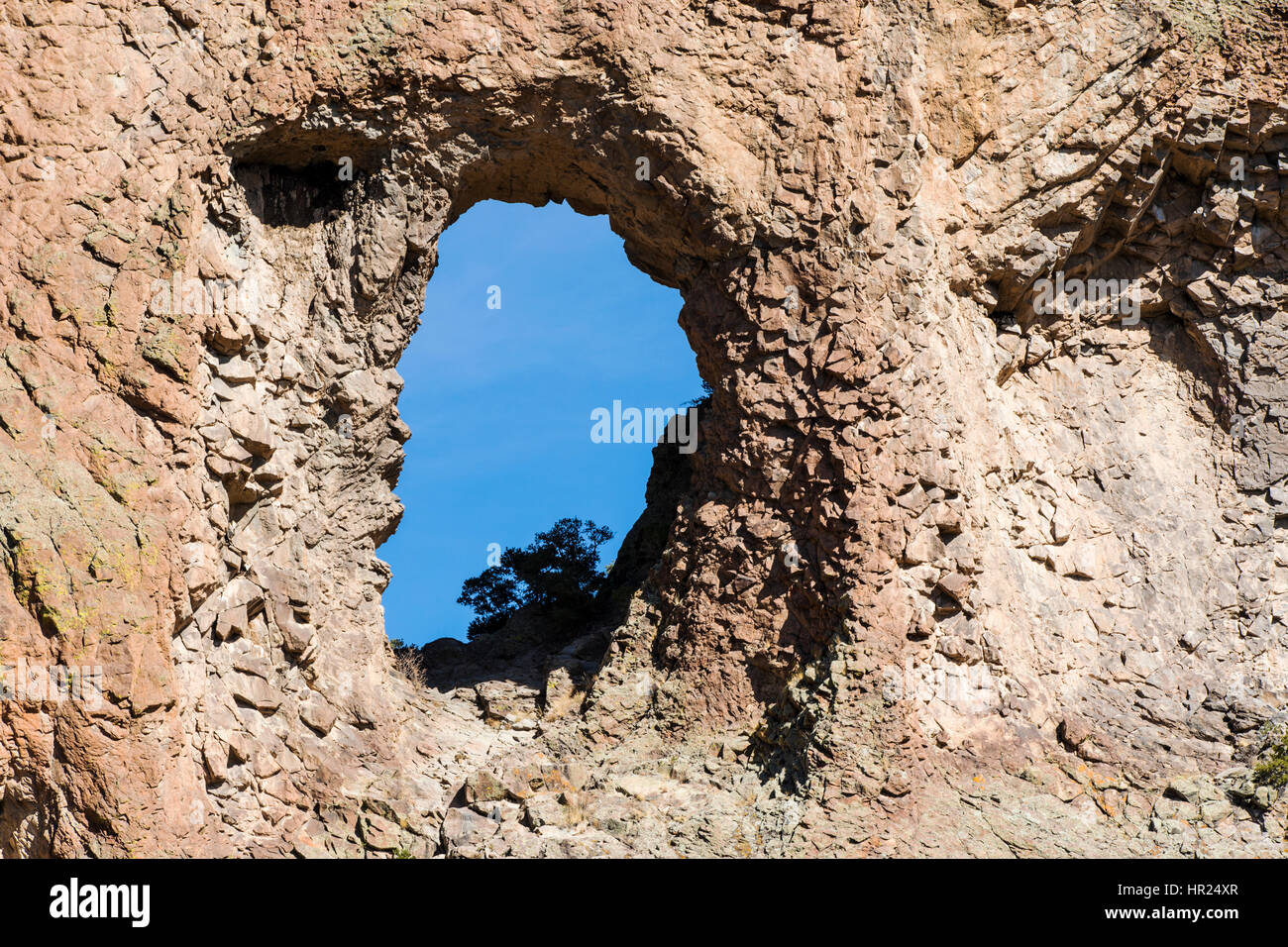 Arco Naturale formazione di roccia vicino al penitente Canyon south central Colorado; USA Foto Stock