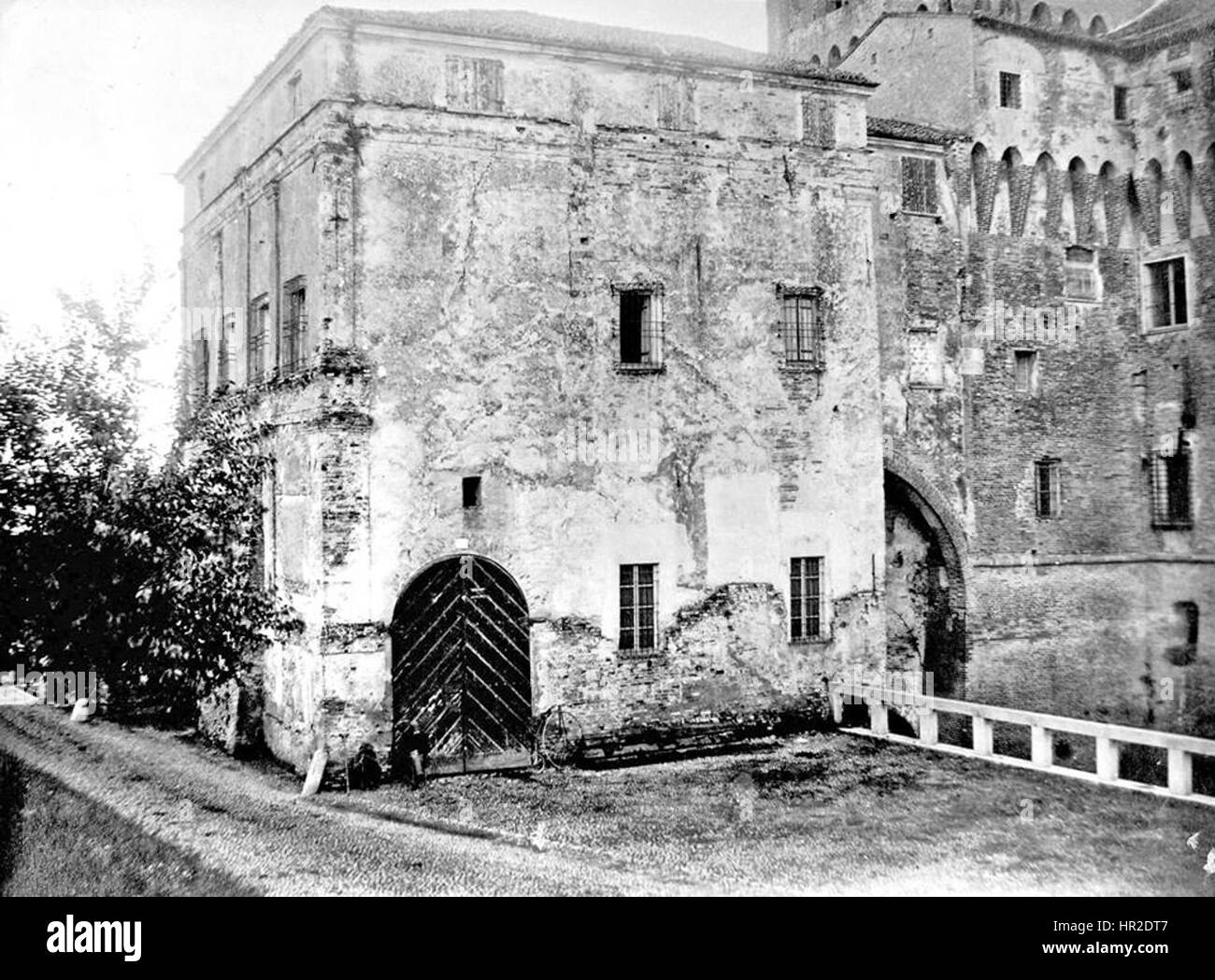 La Palazzina della Paleologa è una struttura architettonica della città di Alessandria. Si tratta di un edificio storico noto per le sue caratteristiche in stile rinascimentale. L'edificio ha un ruolo significativo nella storia e nell'architettura locale, mostrando il design e l'estetica del periodo. Foto Stock