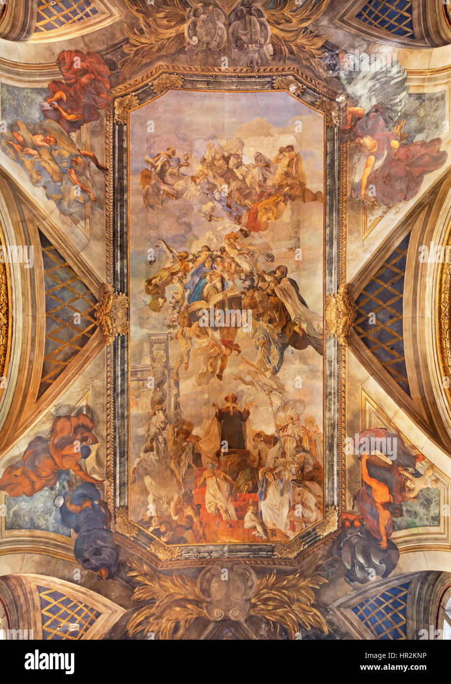 Venezia, Italia - 11 Marzo 2014: l'affresco dell'Assunzione della Vergine Maria nella chiesa barocca di Santa Maria degli Scalzi da Ettore Tito (1929 - 1933). Foto Stock