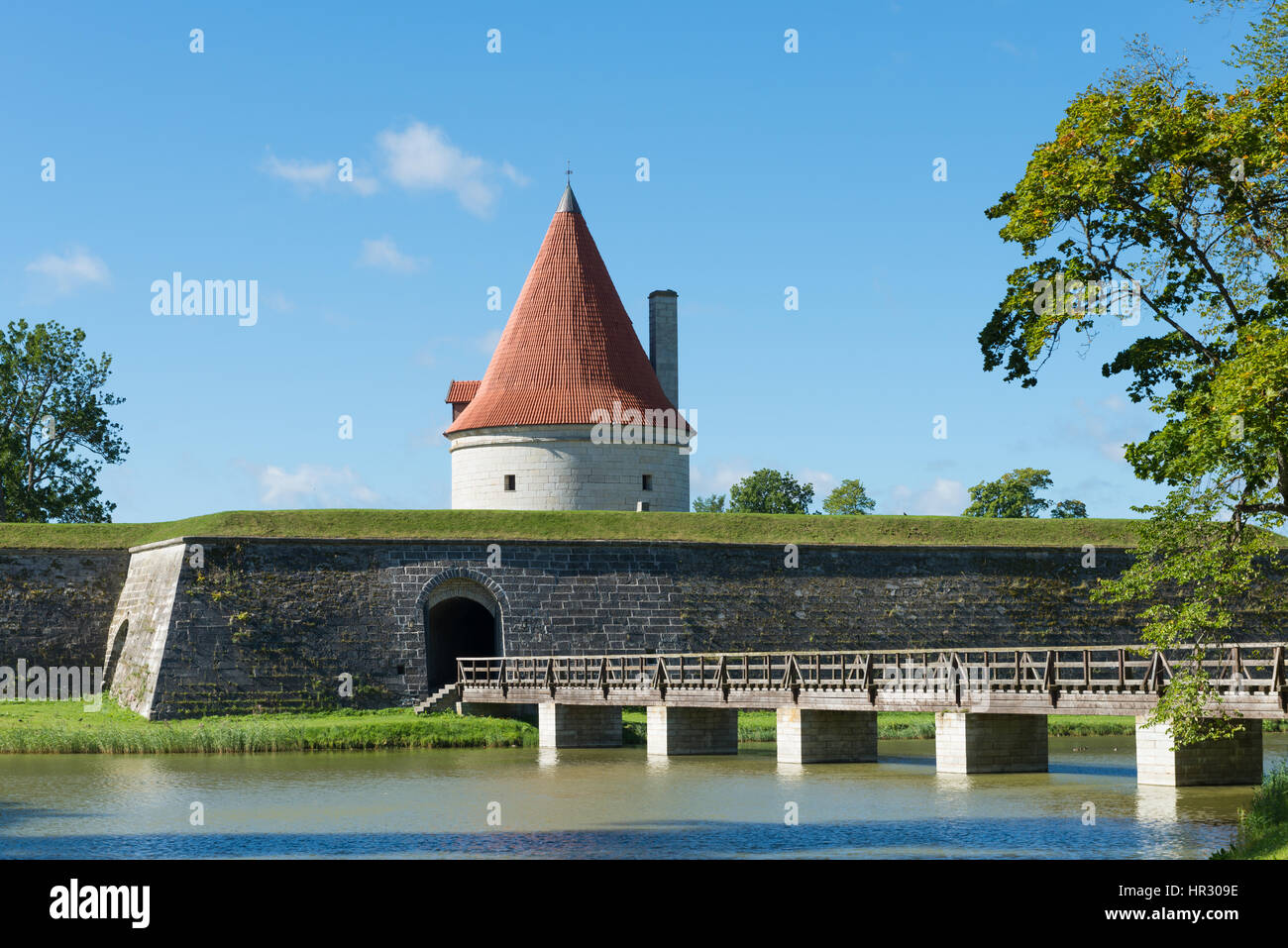 Il castello di Kuraeessre, isola di Saaremaa, Estonia -27th di agosto 2016: Kuressaare castello vescovile, isola di Saaremaa, Estonia. Foto Stock