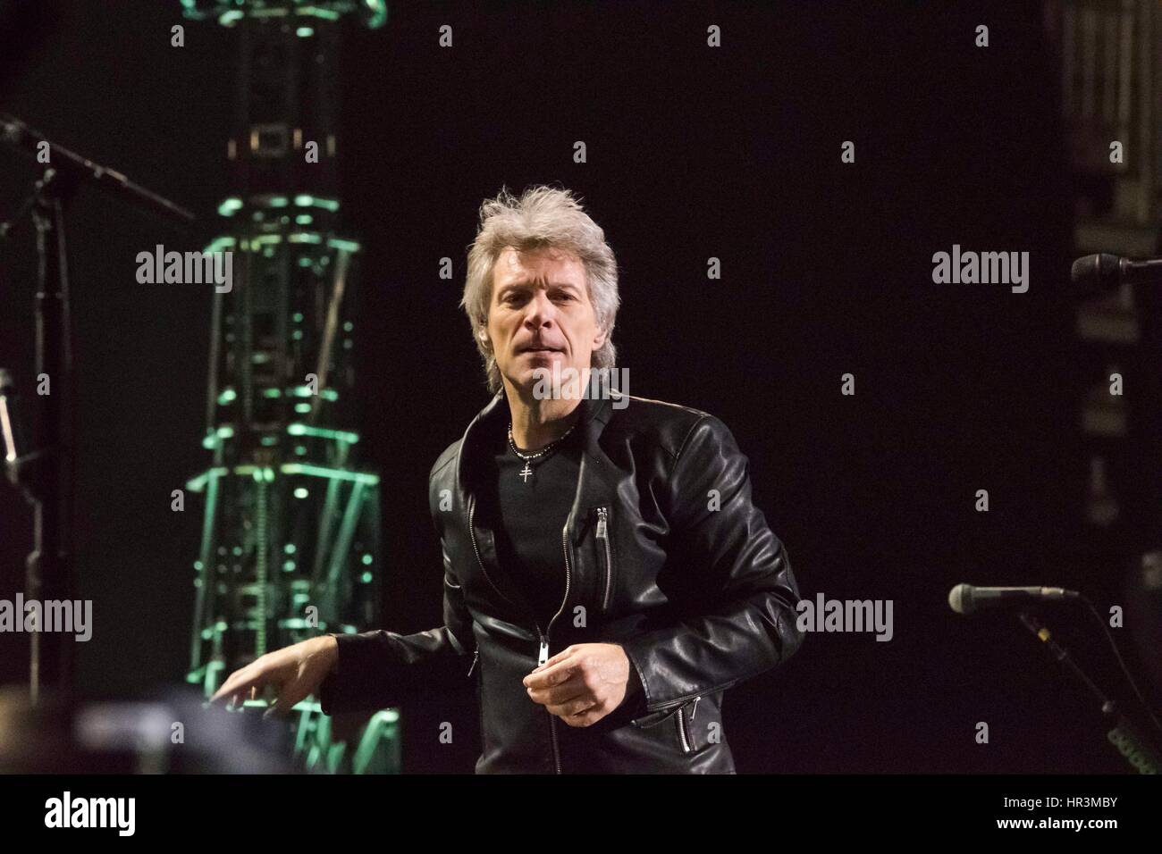 Bon Jovi preforme per un pranzo casa durante il Parlamento non è in vendita tour presso la T-Mobile Arena di Las Vegas NV il 25 febbraio 2017. Foto Stock