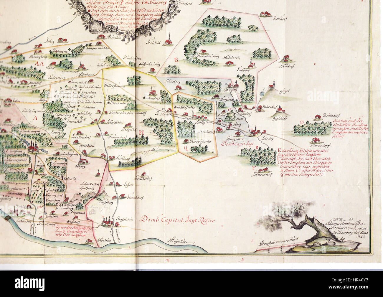 "Oberfr. Judenstras (u.r.)' è una fotografia storica o un'illustrazione che mostra la Judenstrasse, una strada ebraica, nell'alta Franconia della Germania. L'immagine riflette la storia sociale e architettonica delle comunità ebraiche nella Germania del XIX secolo, evidenziando il paesaggio urbano e il patrimonio culturale dell'epoca. Foto Stock