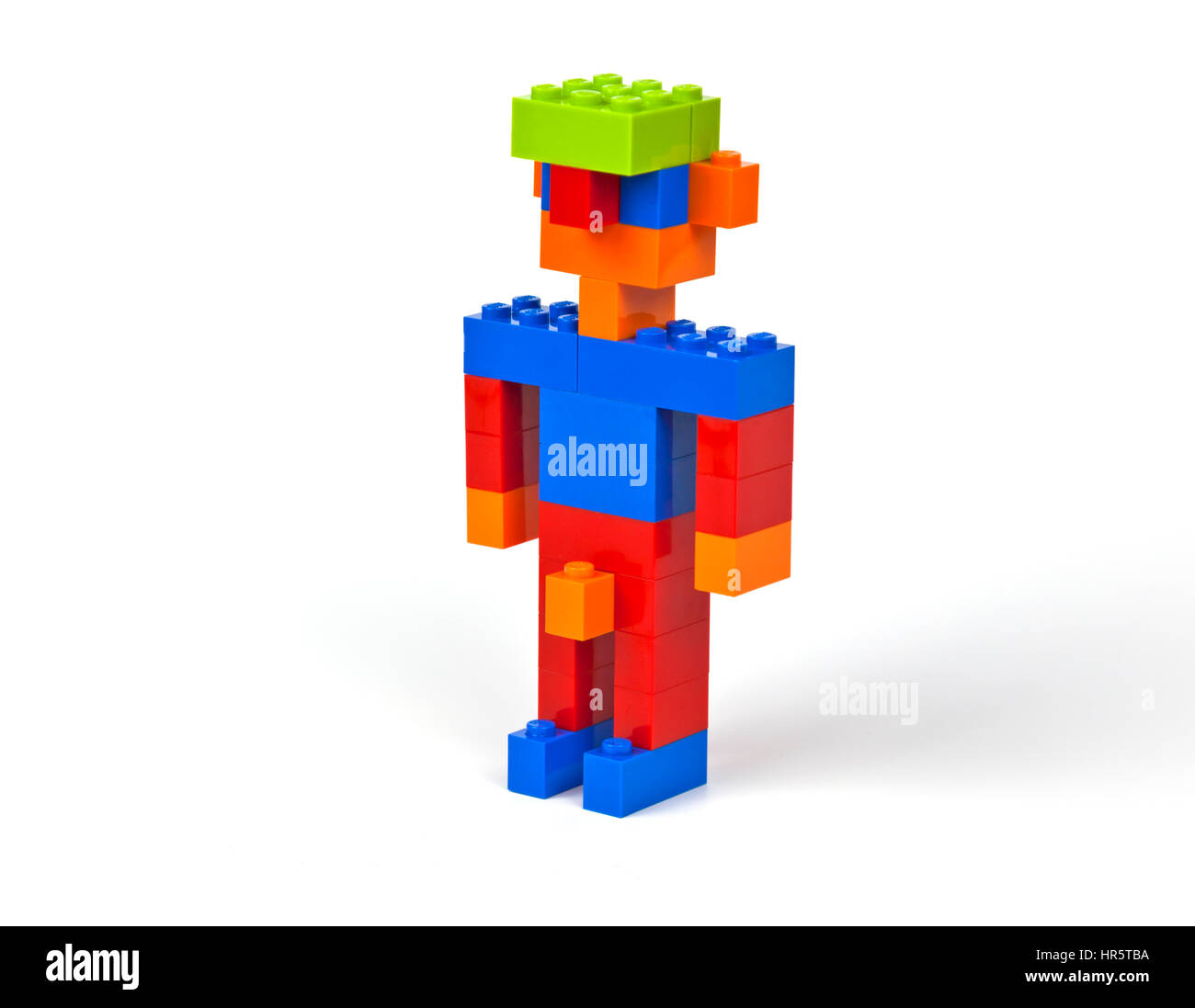 Leggermente naughty felice figura maschile con caraffa-orecchie e un cappuccio verde costruito con i mattoncini Lego Foto Stock