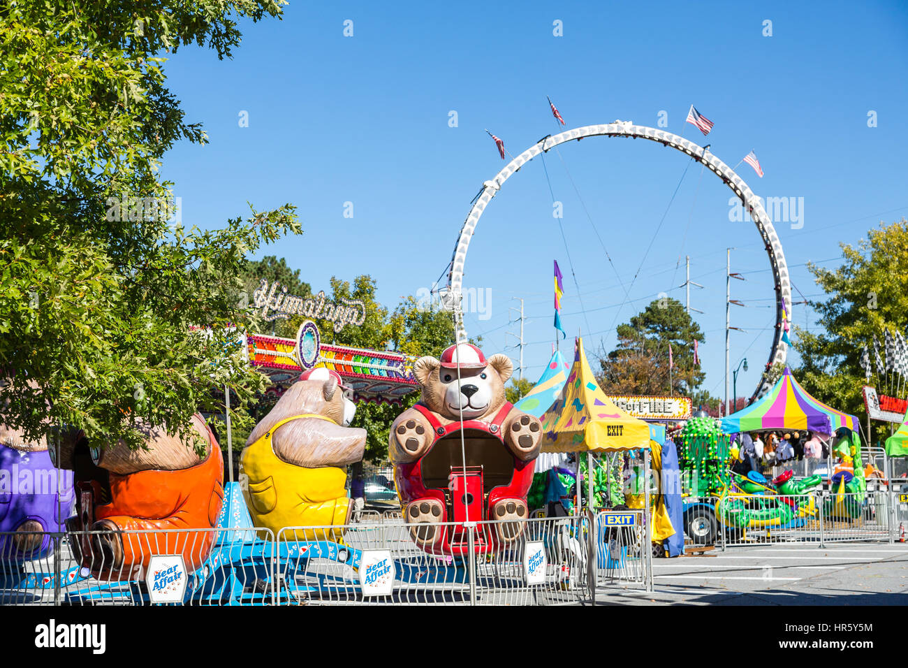 Un vuoto di carnevale , parco di divertimenti, fiera o in un parcheggio Foto Stock