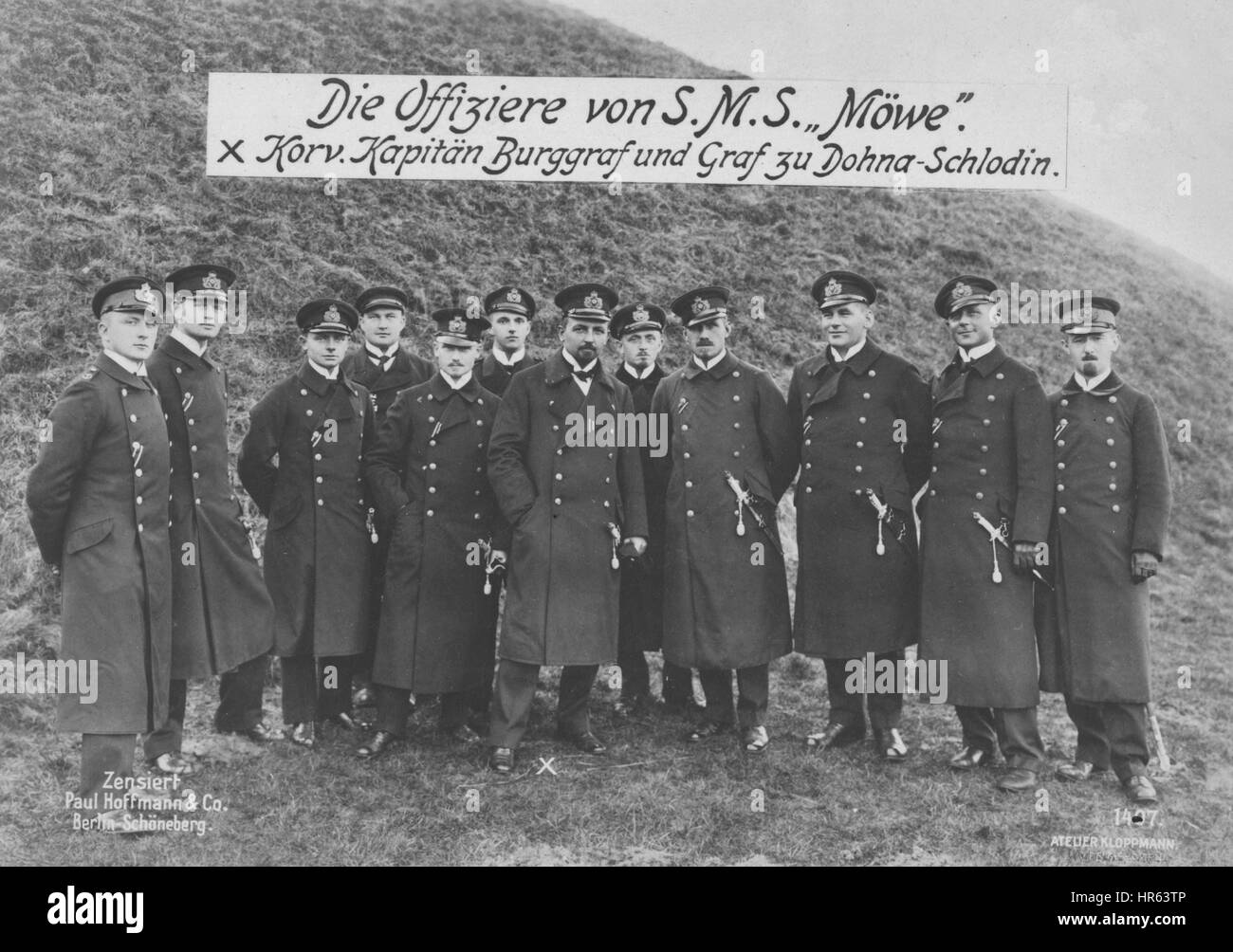 Il tedesco della Prima Guerra Mondiale Cartolina fotografica che ritrae un gruppo di ufficiali, 1915. Dalla Biblioteca Pubblica di New York. Foto Stock