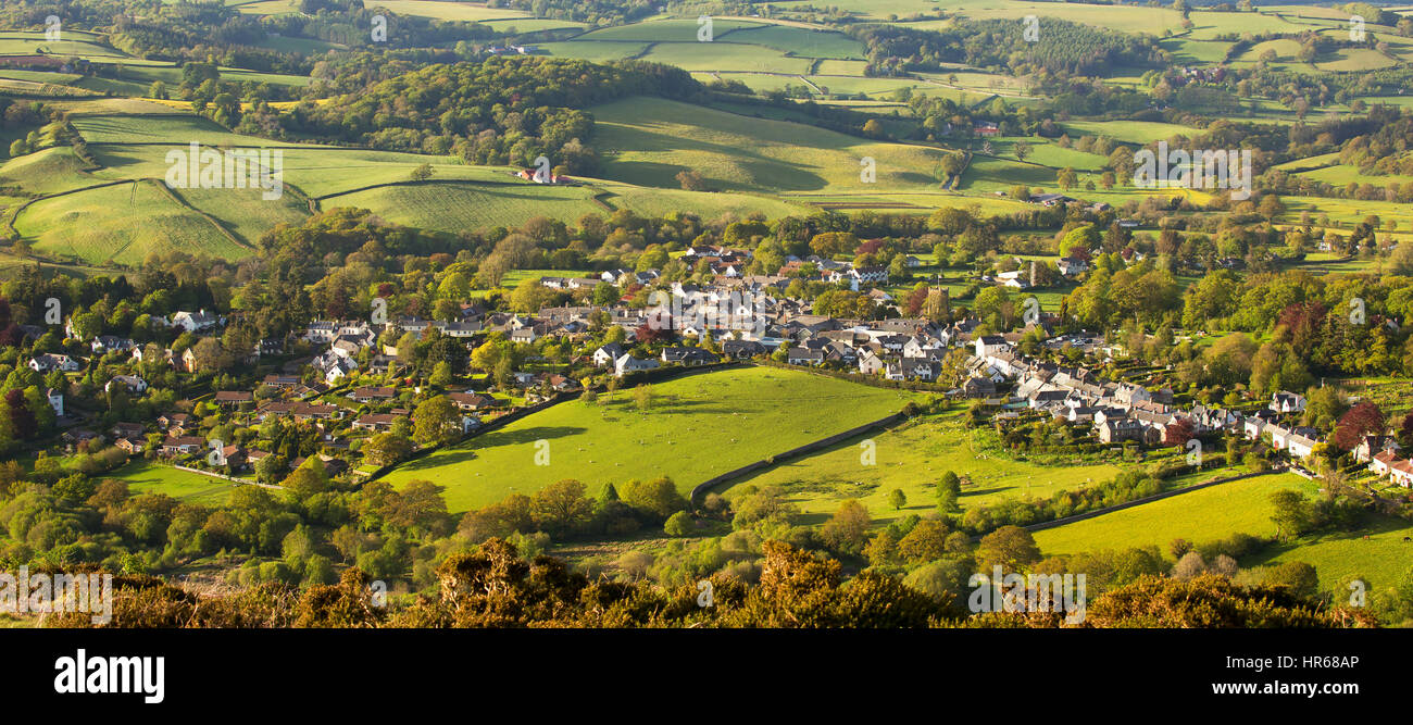Vista su Chagford presi da Meldon Collina Parco Nazionale di Dartmoor Devon UK Foto Stock