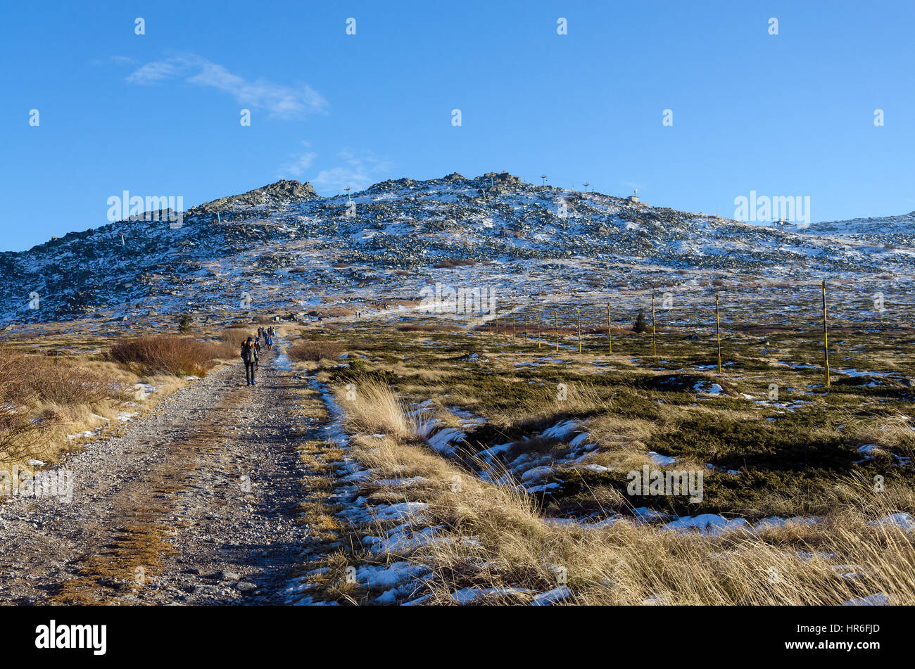 Cherni Vrah picco e turisti in montagna Vitosha, Bulgaria Foto Stock