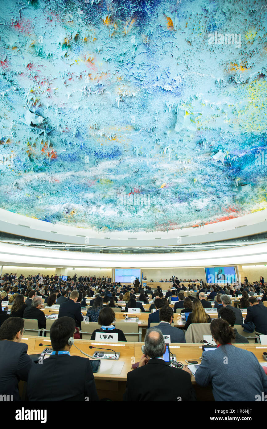 Ginevra, Svizzera. Il 27 febbraio, 2017. I delegati partecipare all'apertura della 34Il Consiglio dei diritti umani (HRC) sessione a Ginevra, Svizzera, 27 febbraio 2017. Credito: Xu Jinquan/Xinhua/Alamy Live News Foto Stock