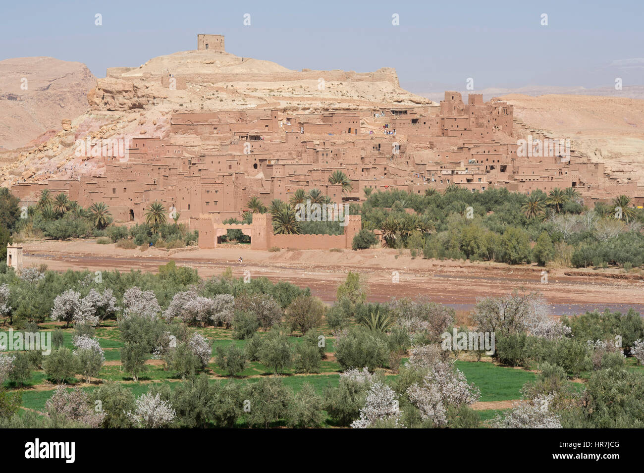 La famosa città berbero di Ait Benhaddou trova bewtween Marrakech e il deserto del Sahara in Marocco. Foto Stock