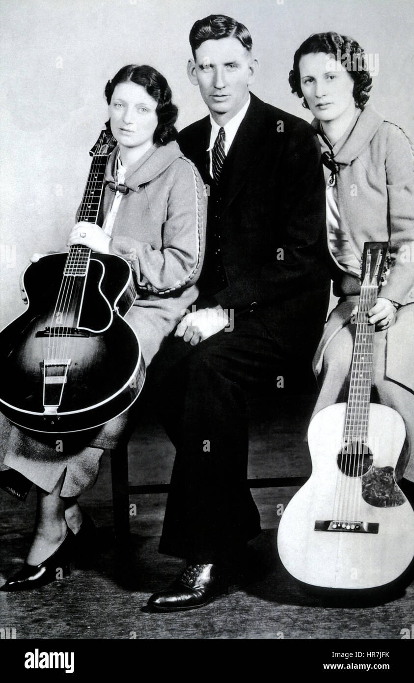 CARTER FAMILY American Folk Music Trio circa 1927. Da sinistra: Maybelle, Alvin, Sara Foto Stock