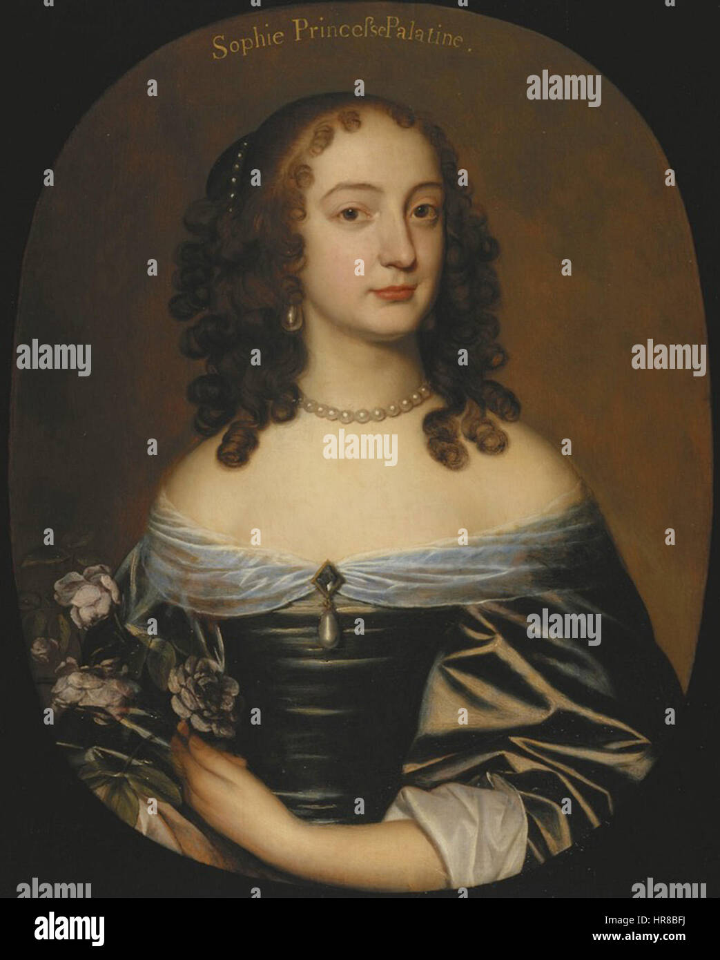 Sofia del Palatinato fu una figura influente nella politica europea del XVII secolo, nota per il suo ruolo nella prima aristocrazia europea moderna. Come elettrice di Hannover, giocò un ruolo significativo nel plasmare il futuro della monarchia britannica attraverso la sua stirpe. Foto Stock