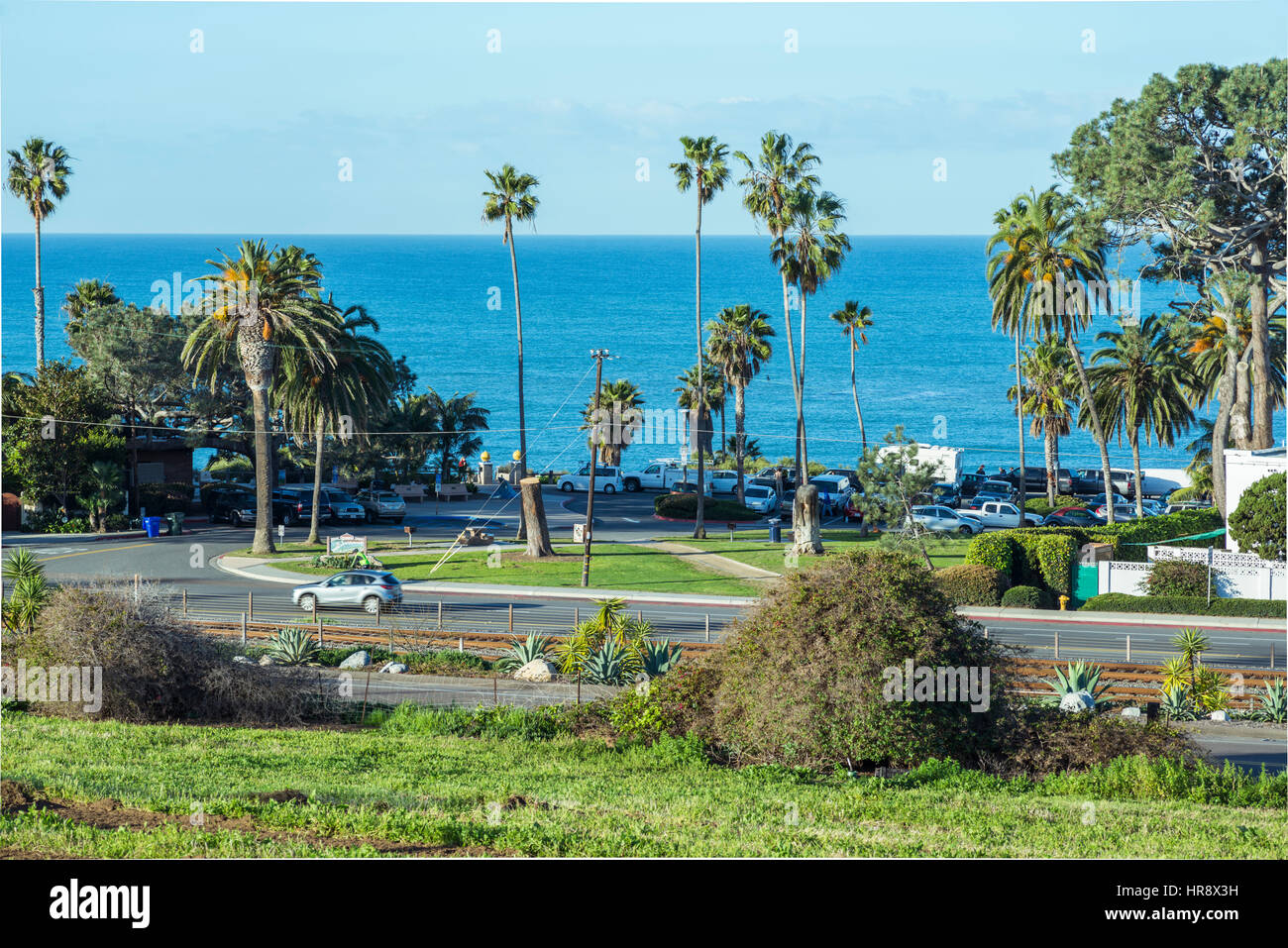 Guardando verso il basso sulla città costiera di Encinitas, California. Foto Stock