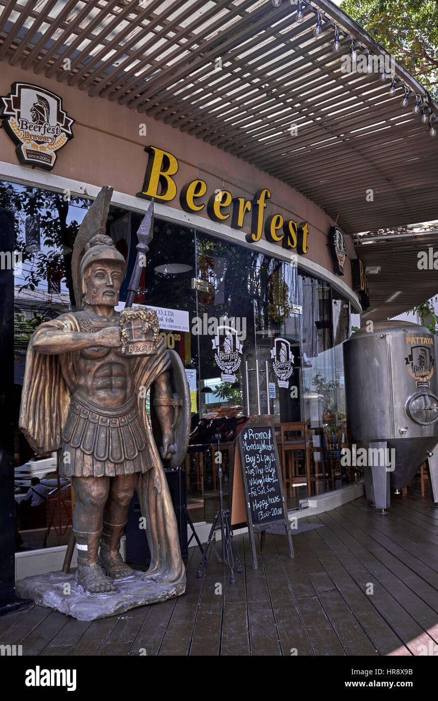 Birreria tedesca e mini birrificio, 'Beerfest'Pattaya, Thailandia, Asia sudorientale Foto Stock