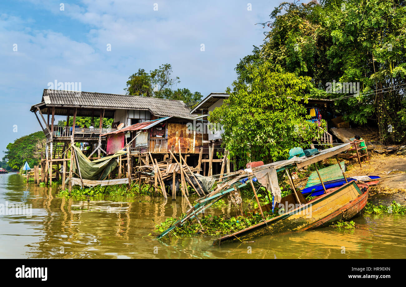Barche sul Pa Sak fiume in Ayutthaya, Thailandia Foto Stock